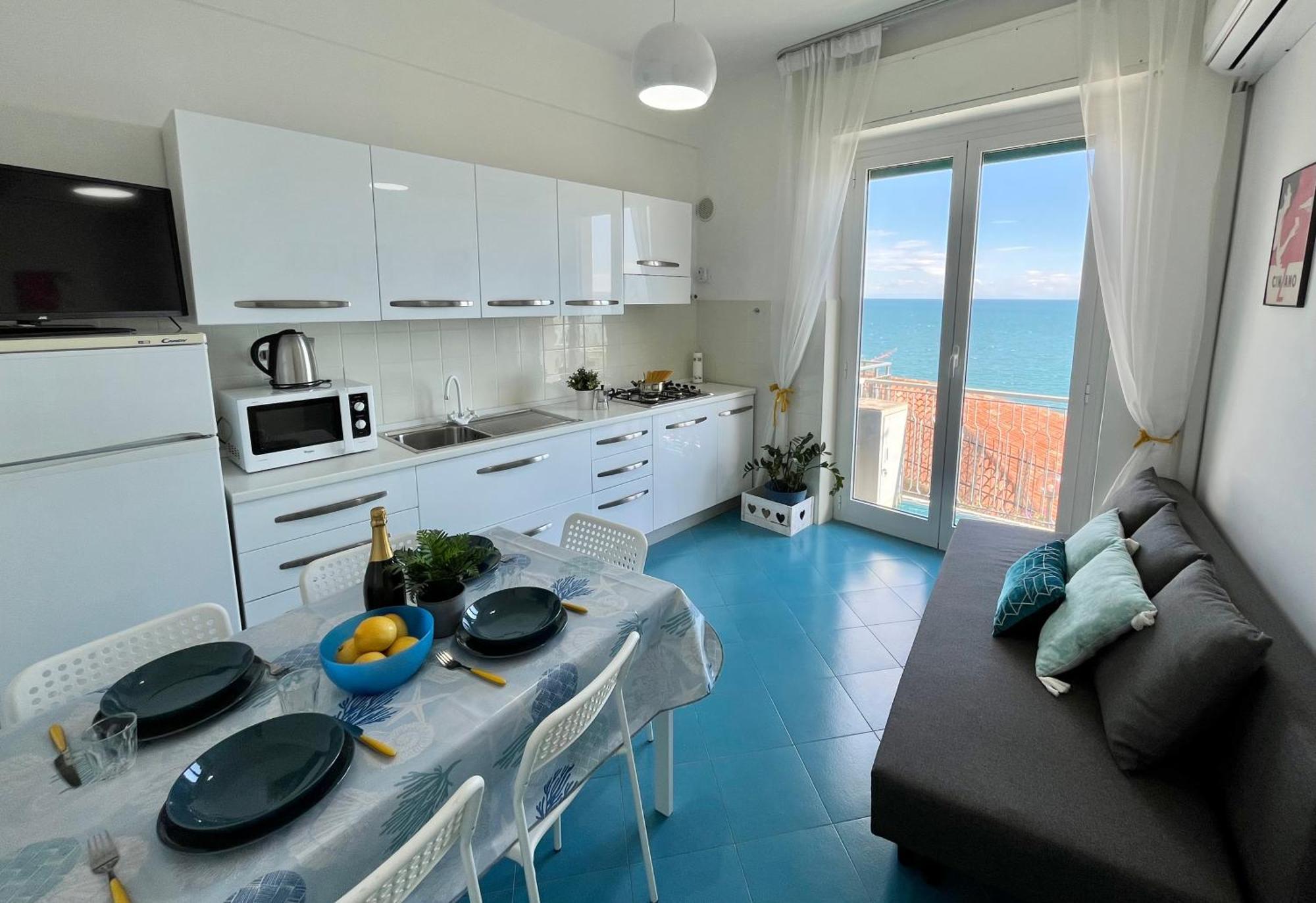 Vista Mare & Ac - Smeraldo Apartment Лайгуэлья Экстерьер фото